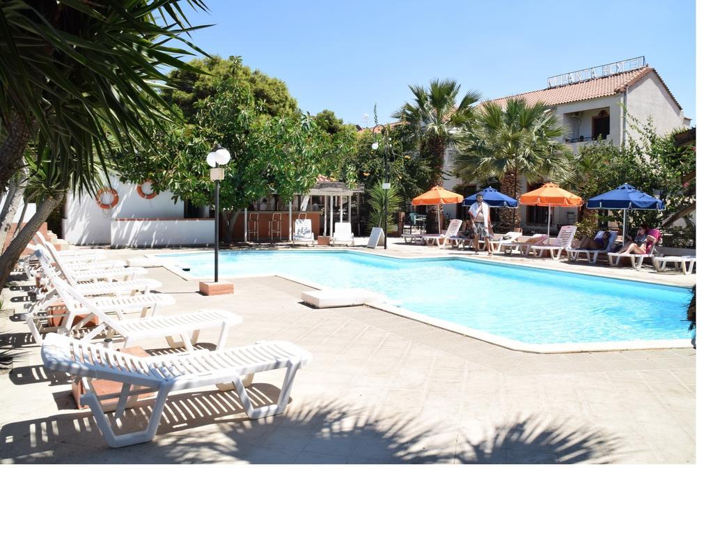 Miranta Hotel - Apartments & Studios Aegina ภายนอก รูปภาพ