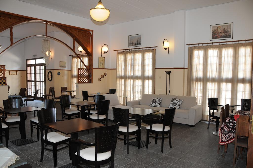 Miranta Hotel - Apartments & Studios Aegina ภายนอก รูปภาพ