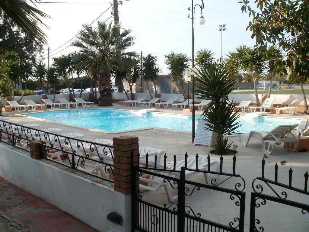 Miranta Hotel - Apartments & Studios Aegina ภายนอก รูปภาพ