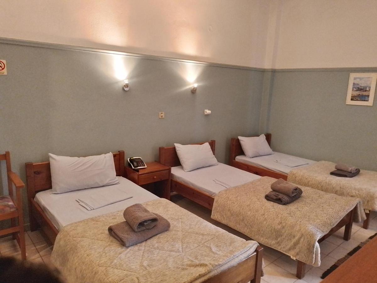 Miranta Hotel - Apartments & Studios Aegina ภายนอก รูปภาพ