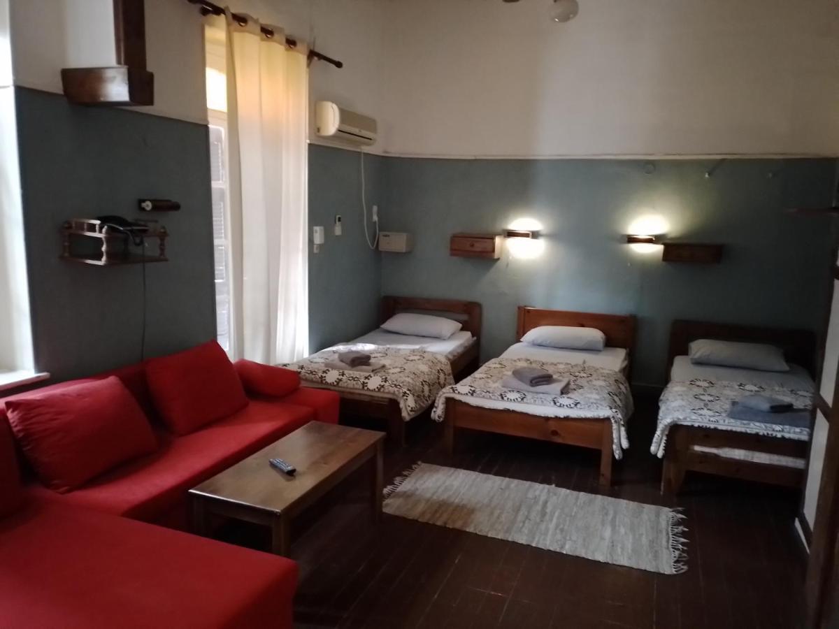 Miranta Hotel - Apartments & Studios Aegina ภายนอก รูปภาพ