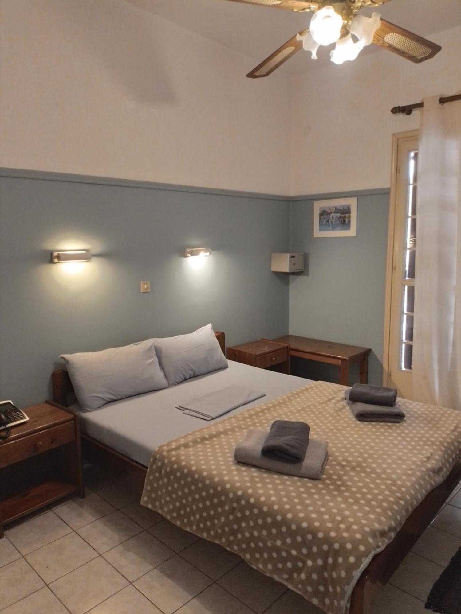 Miranta Hotel - Apartments & Studios Aegina ภายนอก รูปภาพ