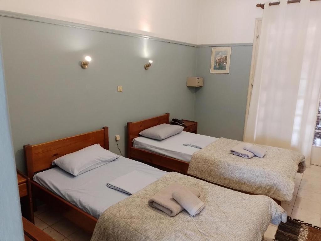 Miranta Hotel - Apartments & Studios Aegina ภายนอก รูปภาพ
