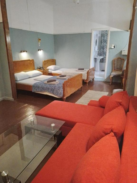 Miranta Hotel - Apartments & Studios Aegina ภายนอก รูปภาพ