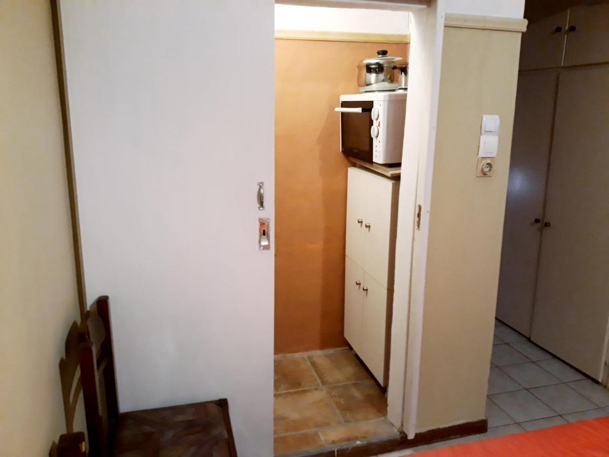 Miranta Hotel - Apartments & Studios Aegina ภายนอก รูปภาพ